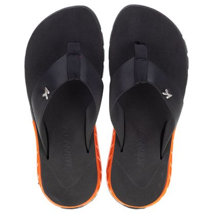 Chinelo-Rakka-Kenner-DBU-1970047_053-01 Chinelo-Rakka-Kenner-DBU-1970047_053-01